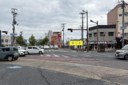 和歌山市北新橋西詰交差点の野立て看板枠画像